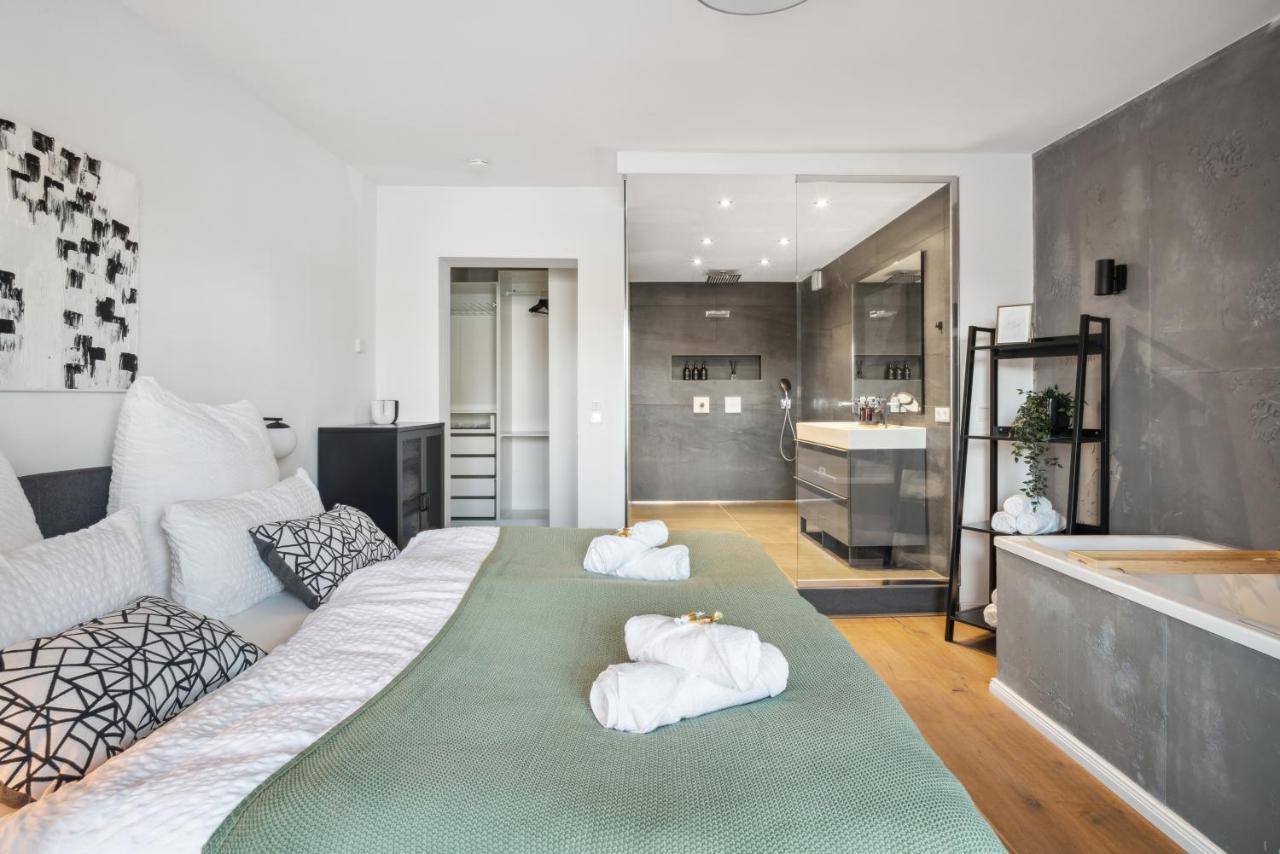 Design-Apartment - Bochum Zentrum - 2 Balkons - 118M2 - Netflix Buitenkant foto