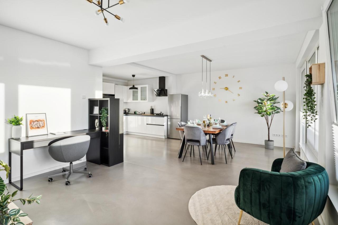 Design-Apartment - Bochum Zentrum - 2 Balkons - 118M2 - Netflix Buitenkant foto