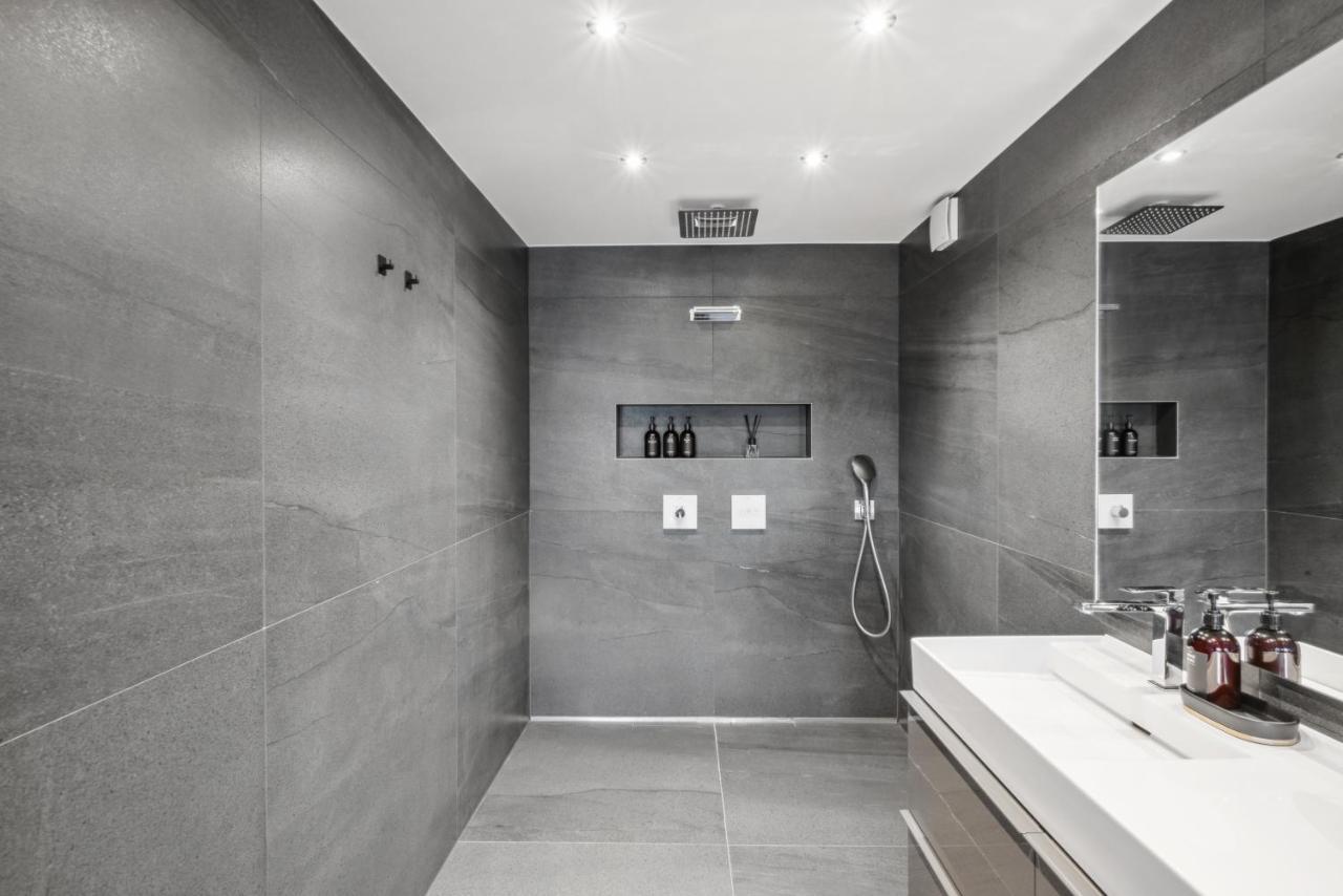 Design-Apartment - Bochum Zentrum - 2 Balkons - 118M2 - Netflix Buitenkant foto